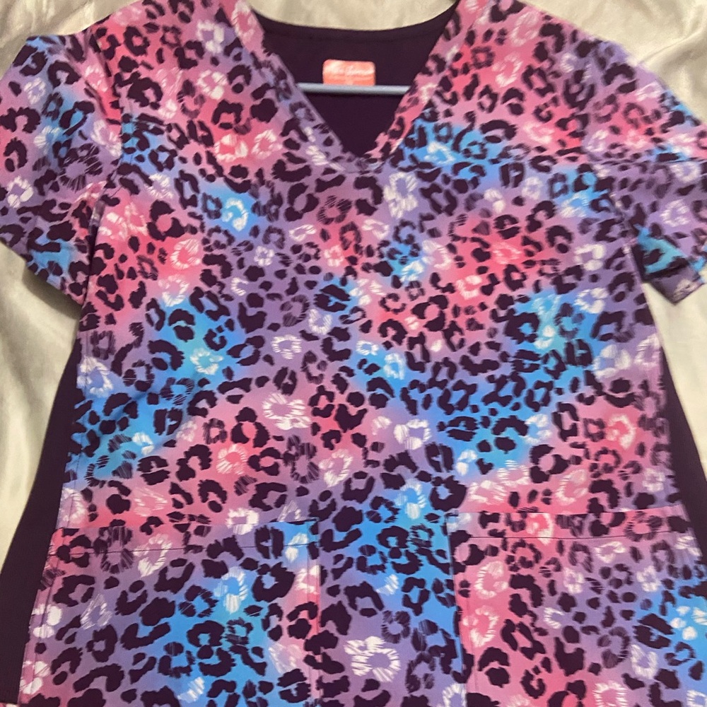 Women’s scrub top- size medium